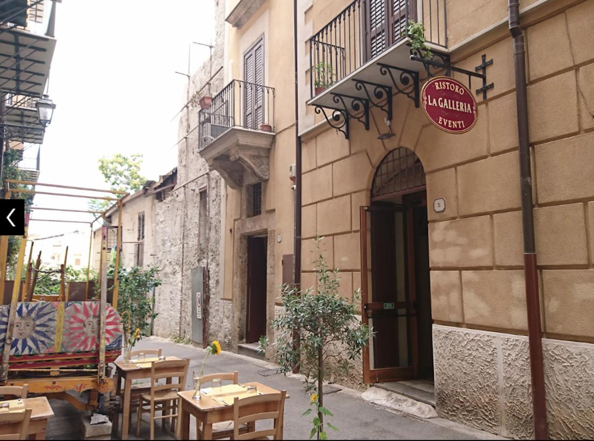 Casa vacanze Palazzo Artale Holiday Homes *