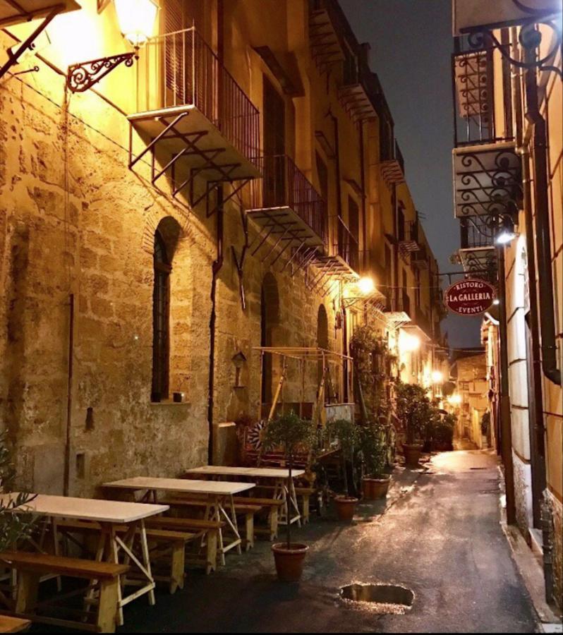 Casa vacanze Palazzo Artale Holiday Homes *